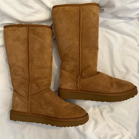 EUC UGG Classic Tall II Chestnut Boots - Picture 2 of 9